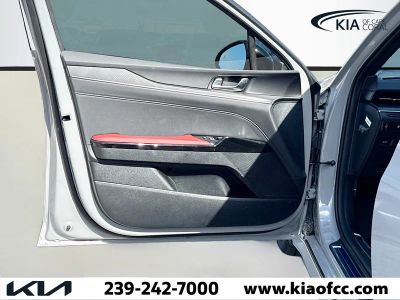 2026 Kia K5 — photo 19 view