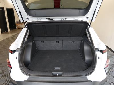 2025 Hyundai Kona — photo 11 view