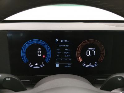 2025 Hyundai Kona — photo 14 view