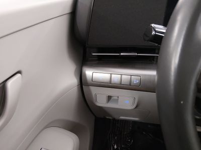 2025 Hyundai Kona — photo 13 view