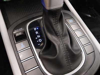2025 Hyundai Kona — photo 18 view