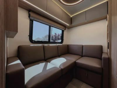 2026 Leisure Travel Vans UNITY — photo 16 view