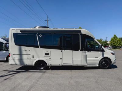 2026 Leisure Travel Vans UNITY — photo 22 view