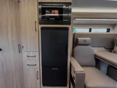 2026 Leisure Travel Vans UNITY — photo 14 view