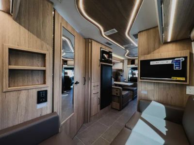 2026 Leisure Travel Vans UNITY — photo 17 view