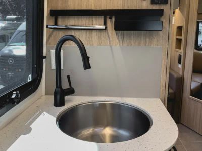2026 Leisure Travel Vans UNITY — photo 10 view