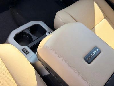 2021 Toyota Sequoia Platinum - Photo 19