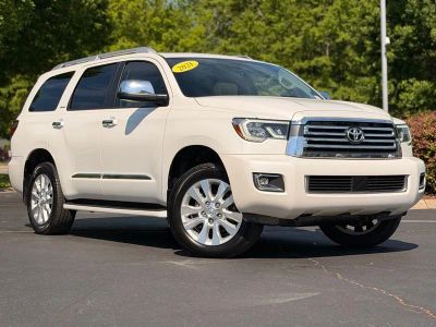 2021 Toyota Sequoia Platinum - Photo 2