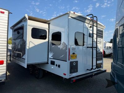 2021 Lance Lance Travel Trailers - Photo 4