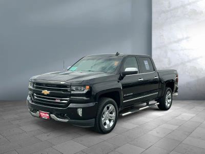 2017 Chevrolet Silverado 1500 — front three-quarter view