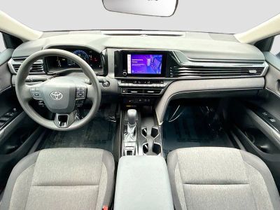 2025 Toyota Camry — photo 15 view