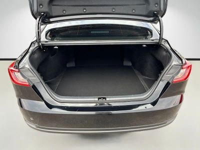 2025 Toyota Camry — photo 12 view