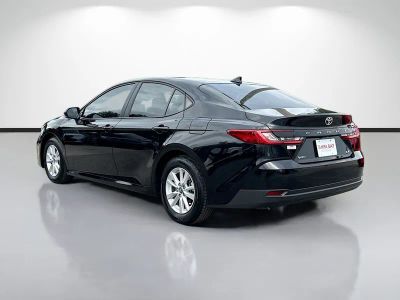 2025 Toyota Camry — detail view