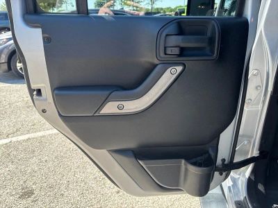 2011 Jeep Wrangler - Photo 32