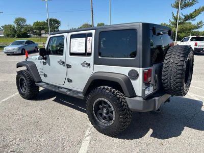 2011 Jeep Wrangler - Photo 18