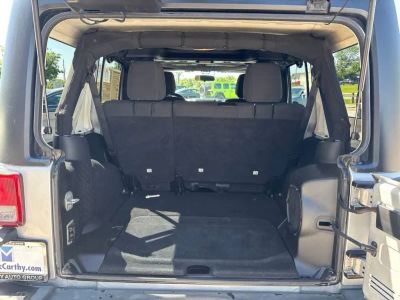 2011 Jeep Wrangler - Photo 31