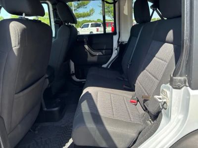 2011 Jeep Wrangler - Photo 34