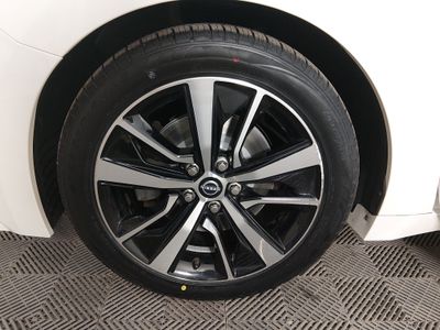 2023 Nissan Maxima — photo 10 view