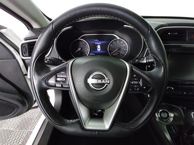 2023 Nissan Maxima — photo 12 view