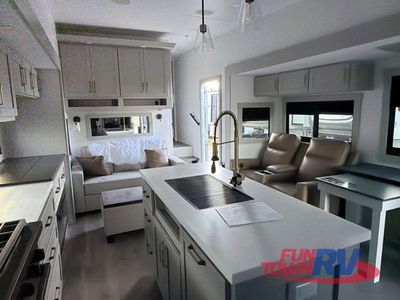 2026 Brinkley Model Z - Photo 18