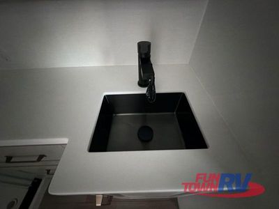 2026 Brinkley Model Z - Photo 34