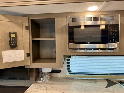 2023 Coachmen RV Chaparral Lite - Photo 26