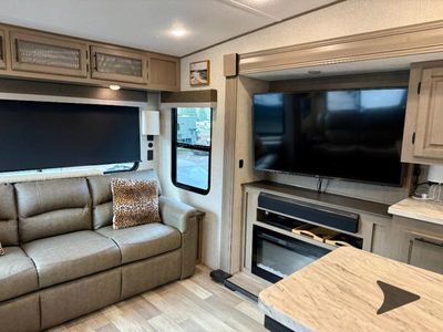 2023 Coachmen RV Chaparral Lite - Photo 21