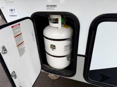 2023 Coachmen RV Chaparral Lite - Photo 6