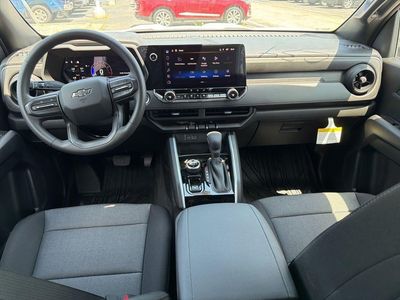 2026 Chevrolet Colorado - Photo 10