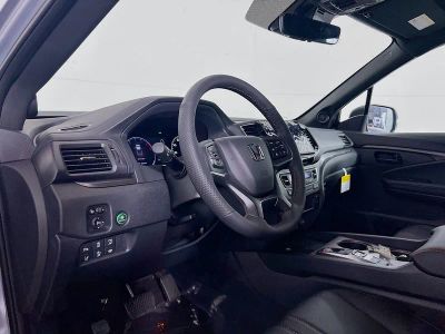 2026 Honda Ridgeline — photo 8 view