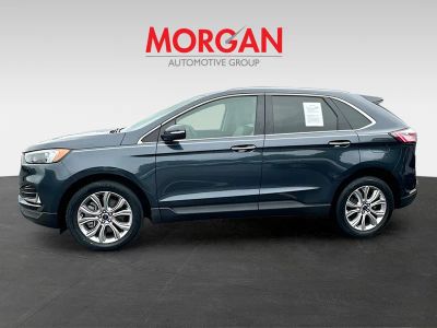 2022 Ford Edge — interior view