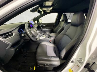 2025 Toyota RAV4 Hybrid — photo 12 view