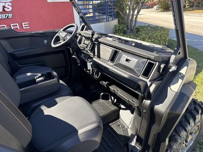 2026 Can-Am Defender MAX X mr HD11 with half-doors - Photo 15