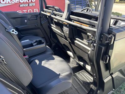 2026 Can-Am Defender MAX X mr HD11 with half-doors - Photo 16