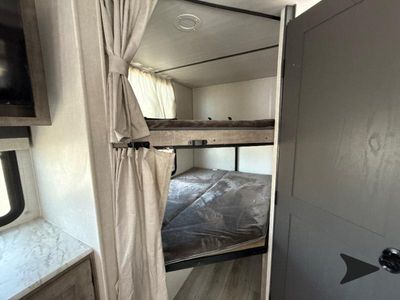 2023 Forest River RV Surveyor Legend - Photo 18