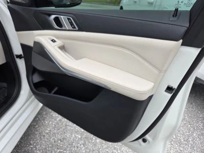 2023 BMW X5 — photo 30 view