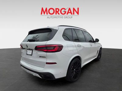 2023 BMW X5 — detail view