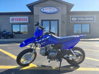 2026 Yamaha TT-R50E — front three-quarter view