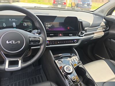2023 Kia Sportage Hybrid — photo 13 view