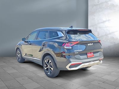 2023 Kia Sportage Hybrid — interior view