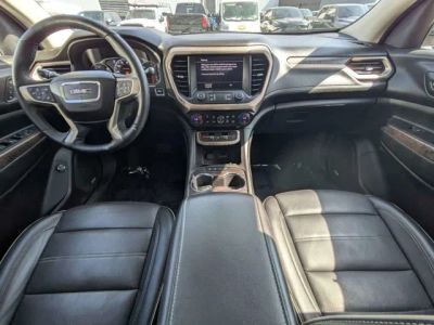 2023 GMC Acadia — photo 13 view