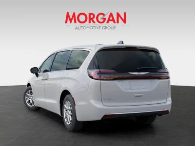 2026 Chrysler Pacifica — rear three-quarter view
