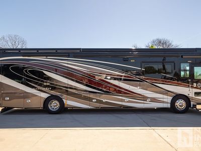 2017 Tiffin Motorhomes Allegro Bus — side profile view