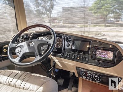2017 Tiffin Motorhomes Allegro Bus — photo 12 view