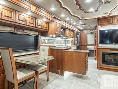 2017 Tiffin Motorhomes Allegro Bus — photo 14 view