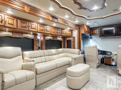 2017 Tiffin Motorhomes Allegro Bus — photo 15 view