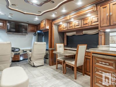 2017 Tiffin Motorhomes Allegro Bus — photo 17 view