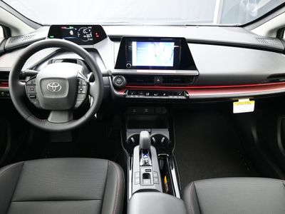 2025 Toyota Prius Plug-in Hybrid XSE Hatchback — photo 13 view