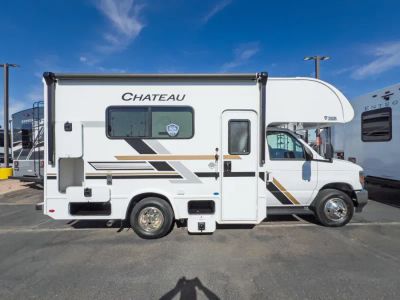2027 Thor Motor Coach CHATEAU — photo 18 view