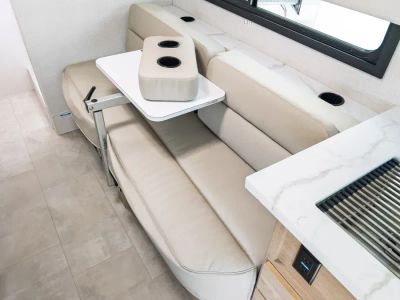 2027 Thor Motor Coach CHATEAU — photo 11 view